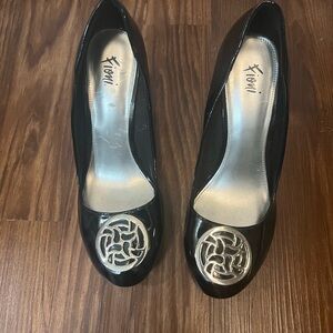 Black Women's Shoes with Silver Accent
